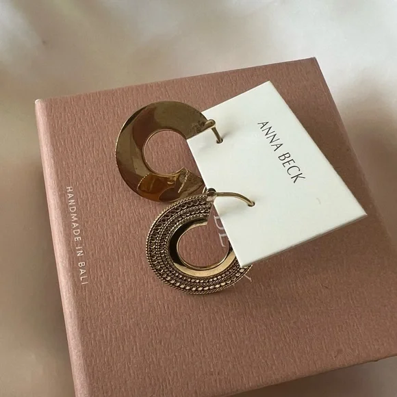 ANNA BECK Medium Smooth and Dotted Hoop Earrings - NIB - Picture 8 of 15